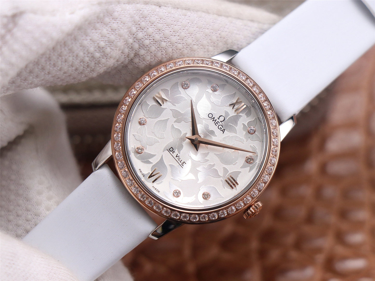 DE VILLE PRESTIGE 32 ROSE GOLD DIAMOND BEZEL WHITE DIAL